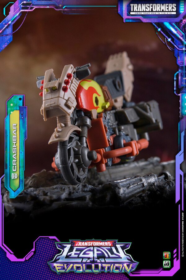 Crashbar Transformers Legacy Evolution Toy Photography By IAMNOFIRE  (4 of 17)